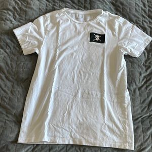 Apple “Pirate Flag” shirt. Exclusive!